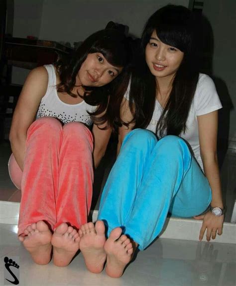 asian footjob|asian